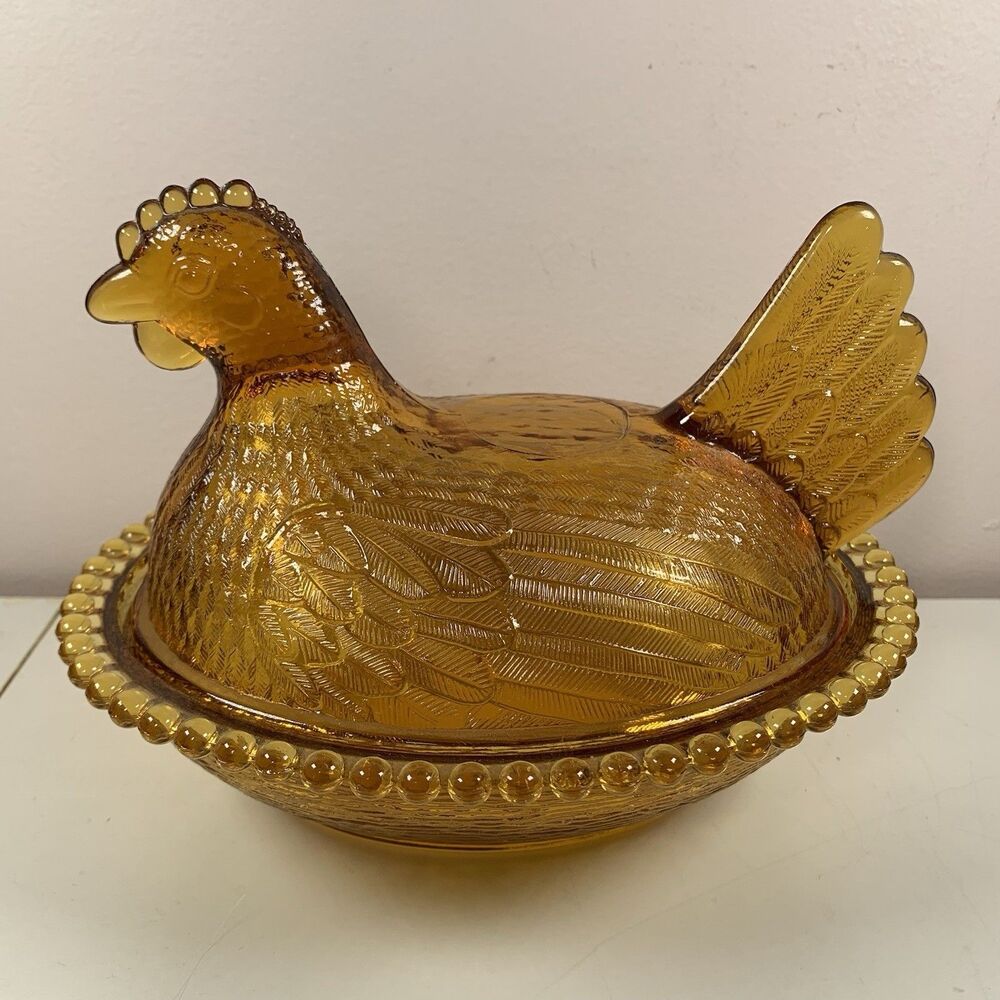Vintage Indiana Glass Amber Hen on Nest Beaded Edge Stippled Base 7" READ
